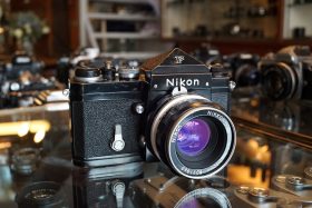 Nikon F Plain Prism Black + Nikkor-H 50mm f/2 NAI