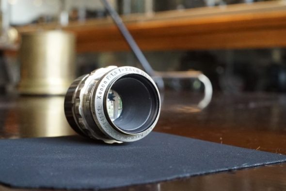 Schneider Xenon 2,5cm f/1.5 C mount lens