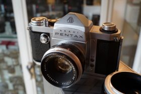 Asahi Pentax �AP� + Takumar 2.2 / 55mm lens