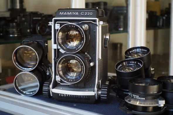 Mamiya C330 Pro F TLR + Mamiya Sekor 80mm F/2.8 lens – Rental