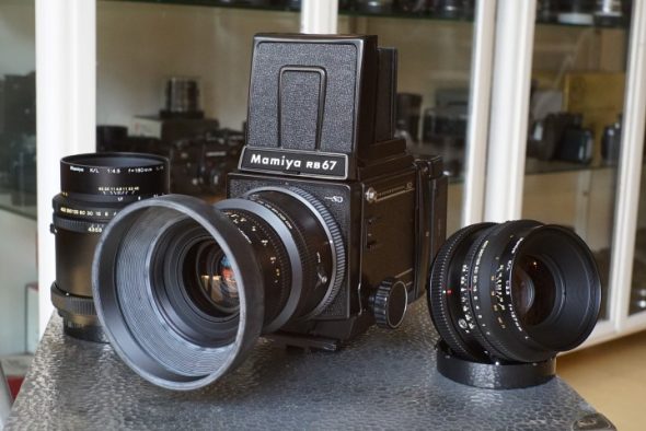 Mamiya RB67 + 3.8 / 90mm Mamiya lens – Rental
