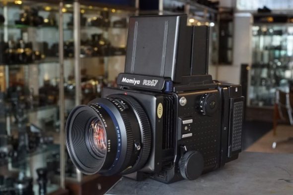 Mamiya RZ67 Pro II + Mamiya 2.8 / 110mm lens – Rental