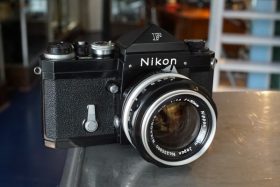 Nikon F Plain prism + 1.4 / 50mm Nippon Kogaku