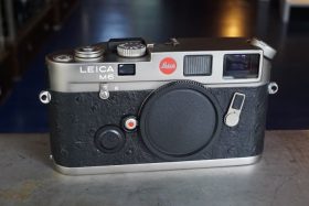 Leica M6 Titan body, Boxed