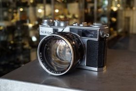Nikon SP + Nikkor-N 1:1.1 / 5cm, Nippon Kogaku