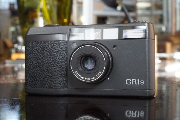 Ricoh GR1S black w/ GR 28mm f/2.8 lens