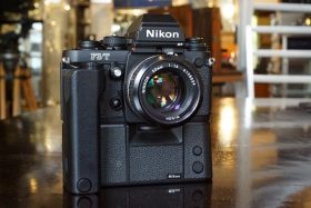 Nikon F3/T Black + MD4 + Nikkor 50mm f/1.4 AI