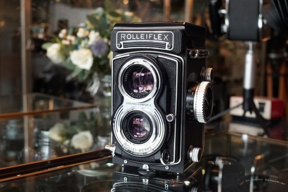 Rolleiflex T with Tessar 75mm f/3.5, TLR camera