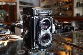 Rolleiflex T w/ Tessar 75mm f/3.5