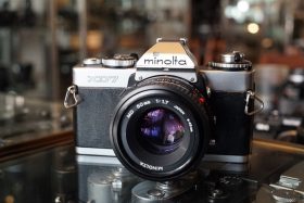 Minolta XD-7 + MD 50mm f/1.7