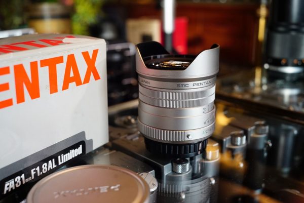 Pentax SMC FA Limited 31mm f/1.8 AL Silver Boxed