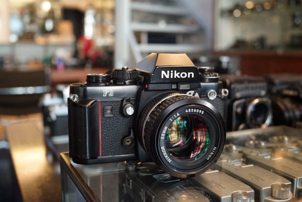 Nikon F3HP + 3x fast Nikkor prime lenses bundle – Rental