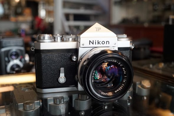 Nikon F Plain Prism + Nikkor-SC 50mm f/1.4