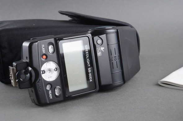 Nikon SB-80DX flash