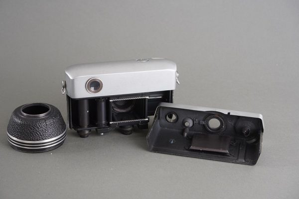 Werra Mat camera with Jena T (Carl Zeiss Jena Tessar) 50mm f/2.8 lens