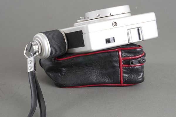 Canon Dial 35 half-frame camera