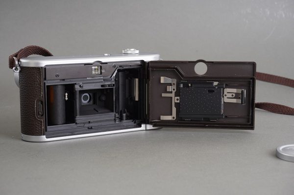 Minolta PROD-20’s concept compact camera