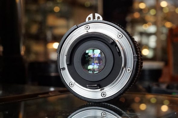 Nikon F Nikkor 28mm 1:3.5 Ai lens