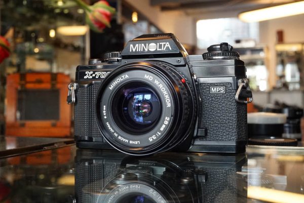 Minolta X-700 + MD W.Rokkor 28mm 1:3.5 lens