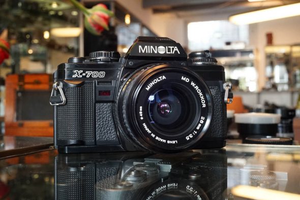 Minolta X-700 + MD W.Rokkor 28mm 1:3.5 lens
