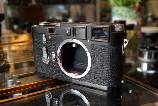Leica M3 body in black