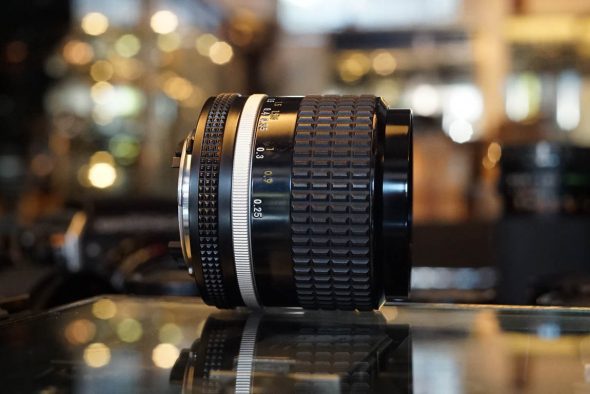 Nikon Nikkor 28mm 1:2 AI-s lens