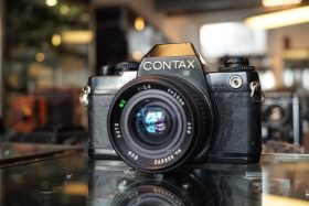 Contax 139 Quartz kit with 28mm lens by Sun
