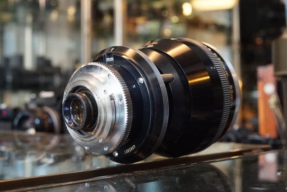 Voigtlander Zoomar 1:2.8 / 36-82mm lens