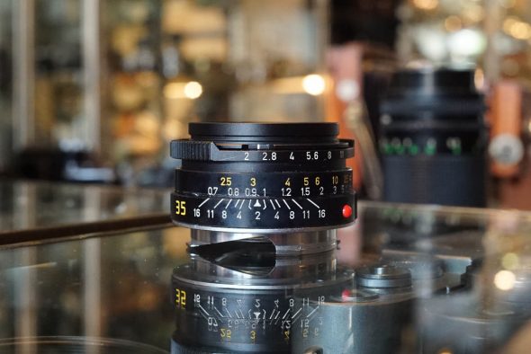 Leica Leitz Summicron-M 1:2 / 35mm E39 version 4