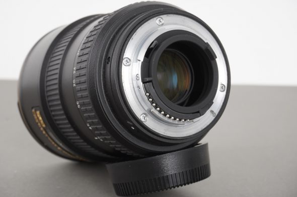 Nikon AF-S Nikkor 17-55mm 1:2.8 G ED DX lens