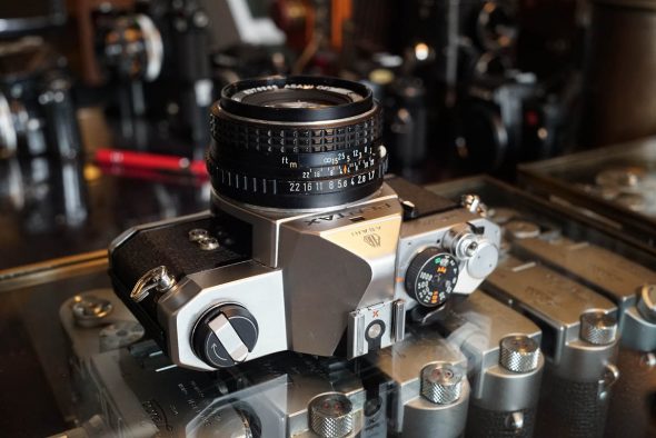 Pentax MX + SMC Pentax-M 1:1.7 / 50mm lens