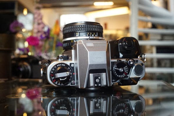 Nikon FA kit + Nikon 2.8 / 28mm lens
