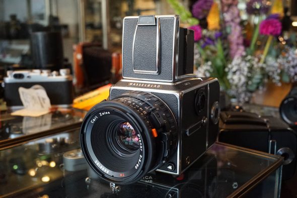 Hasselblad 500 C/M with Zeiss Planar 80mm f/2.8 – Rental