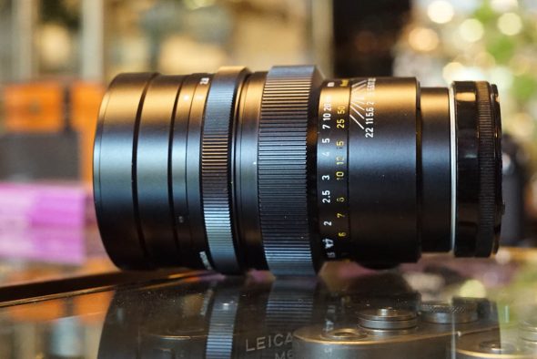 Leica Leitz Summicron 1:2 / 90mm lens