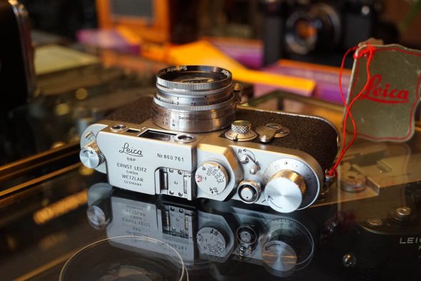 Leica IIIG kit + Summitar 1:2 / 50mm lens, in box