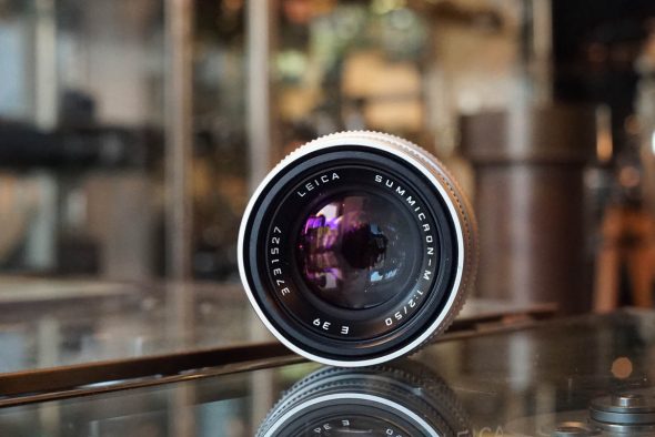 Leica Summicron-M 1:2 / 50 E39, chrome lens