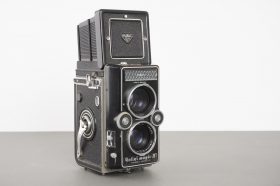 Rollei Magic II TLR camera with 3.5/75 Xenar lens