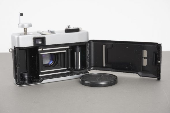 Minolta Hi-Matic 7s II rangefinder camera with 1.7/40 Rokkor lens