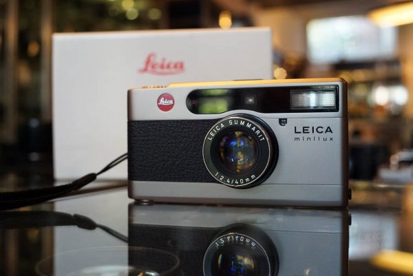 Leica Minilux w/ Leica Summarit 1:2.4 / 40mm, Boxed