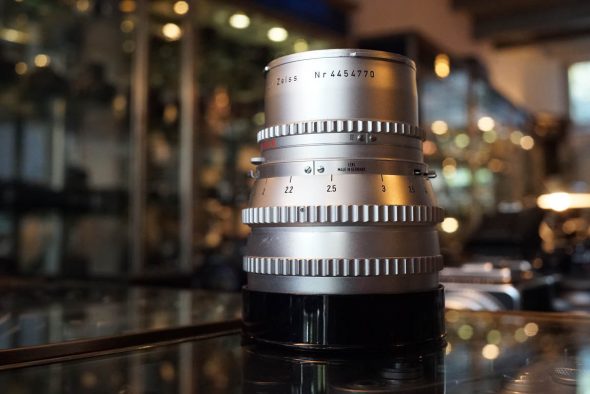 Carl Zeiss Sonnar 1:4 / 150mm lens, Chrome, For Hasselblad