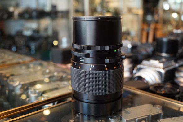 Carl Zeiss Sonnar 4 / 180 T* CF lens for Hasselblad