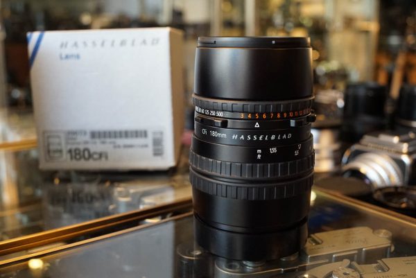 Carl Zeiss Sonnar 4 / 180 T* CFi lens for Hasselblad, Boxed