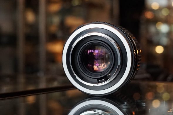 Minolta MC W.Rokkor 1:2 / 28mm lens