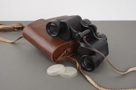 Beck Kassel Stern 8×32 vintage binoculars, cased
