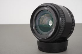 Nikon AF Nikkor 24mm 1:2.8 D
