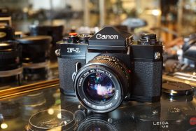 Canon F-1 kit + Canon FD 1.4 / 50mm lens