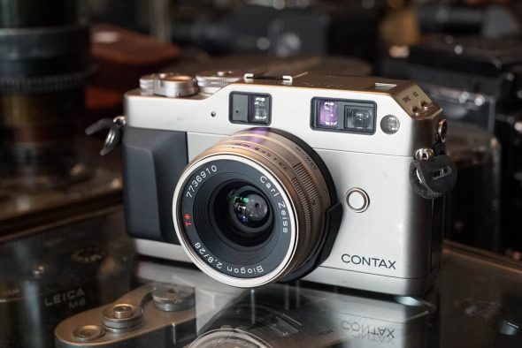 Contax G1 kit with Distagon 28mm