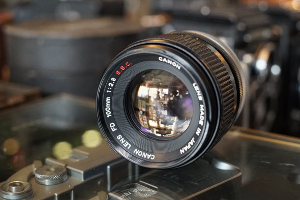 Canon lens FD 2.8 / 100mm S.S.C.