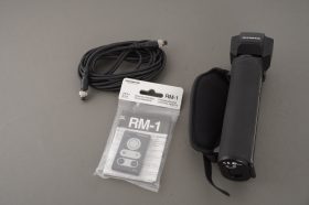 Olympus bounce grip + RM-1 remote + Contax flash TTL cable