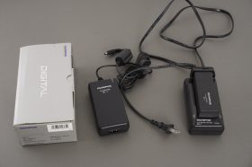 Olympus AC-1 Adapter (boxed) + BCL-1 charger + BLL-1 battery, for E1